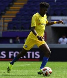 Promising Wing-Back Jordan Aina Making Progress At Chelsea