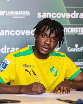 Official: Former Golden Eaglets striker Iheanacho joins Liga Portugal 2 club