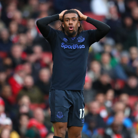 Everton's Iwobi Receives Standing Ovation From Arsenal Fans On His Return To The Emirates 