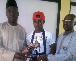 Samuel Chukwueze Presented With Fifa Under-17 World Cup Bronze Boot