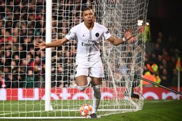 Yobo Gives His Opinion On Mbappe, Dani Alves Display Against Manchester United