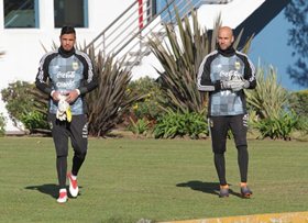 Argentina Coach Sampaoli Admits Man United Goalie Wanted To Remain With Squad