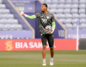 Confirmed : Leicester offer new deal to teenage GK eligible for Nigeria, three other countries 