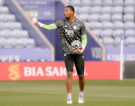 Confirmed : Leicester offer new deal to teenage GK eligible for Nigeria, three other countries