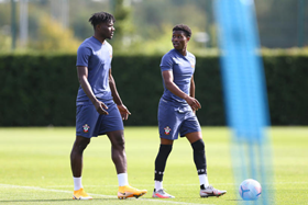 Photo : Southampton Coach Hasenhuttl Checks Out Nigerian Winger Pre-Crystal Palace