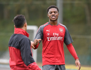 Akpom Learning New Tricks From Arsenal Star Alexis Sanchez