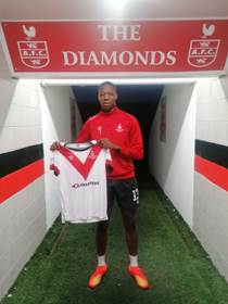 Exclusive : Airdrieonians beat four-time Scottish champions in race for Spanish-Nigerian striker 