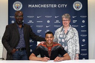 Official: Prolific Nigerian Striker Extends Contract With Manchester City