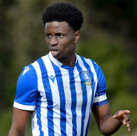 Official : Agbontohoma extends contract with Sheffield Wednesday