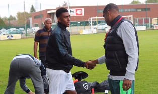 Alex Iwobi Makes Arsenal Debut Vs Sheffield Wednesday