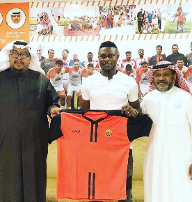 Photo Confirmation : Former Warri Wolves Striker Akpoveta Joins Saudi Arabian Club 