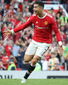 Ex-African POTY warns Manchester United on keeping Ronaldo against his wishes