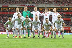  Rohr Warns Super Eagles : Don't Allow Lewandowski Score A Hat-Trick Like He Did Vs Denmark