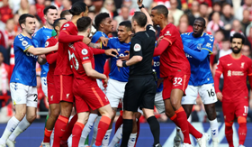 Iwobi misses a half-chance as title-chasing Liverpool beat Everton in Merseyside derby