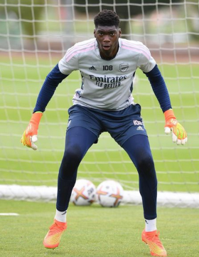 17yo Arsenal-owned player of Nigerian descent makes senior debut for non-league club 