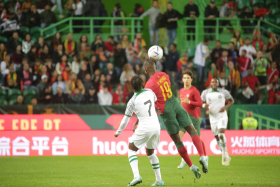 Portugal 4 Nigeria 0 : Bruno Fernandes hits first half brace, Dennis misses penalty