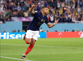 London-born ex-Super Eagles star insists Walker needs help to stop Mbappe, praises Maguire