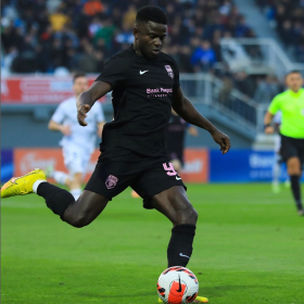 Nigerian exports : Ogbeche still going strong at 38, ex-Inter Milan trialist Apeh on song