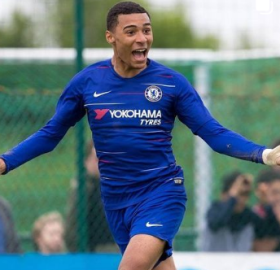 Nigeria-eligible striker on target for Chelsea U17s in nine-goal thriller against Southampton