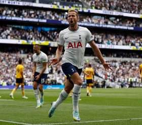  Ikpeba backs Tottenham to win silverware, tips Kane to break Shearer's EPL record