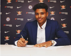 Photo Confirmation : Nigerian Midfielder Pens New Contract With Chelsea 