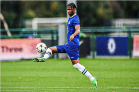 Exciting central defender of African descent signs new Chelsea deal