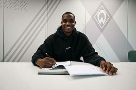 Confirmed: Werder Bremen sign talented young centre-back Ihendu
