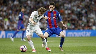 Barcelona Superstar Messi Sends Nigerian Twitter Into Meltdown After Scoring 500th Goal