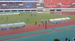 Samson Siasia Appeals To NFF To Organize Friendly Games Ahead Of AAG