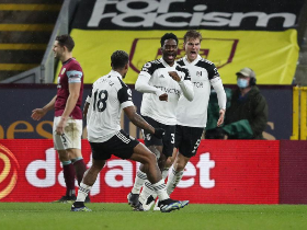 Aina Scrambles In Corner Kick Taken By Lookman As Fulham Play Yet Another Draw