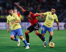 Shoretire handed game time by Ten Hag as Man Utd lose 4-2 to Cadiz, Oyedele benched 