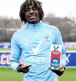  Crystal Palace Player Of The Month Eze Delighted Fans Have Been Entertained By His Performances 