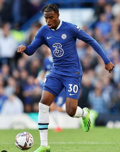 Borussia Dortmund want to keep Chelsea midfielder on Chelle's radar, but not on permanent deal 