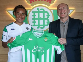 Official : Another dual-eligible player joins Spanish Primera Iberdrola club Real Betis