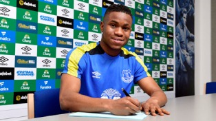 Nigerian Wonderkid Reveals Who Influenced Him To Join Everton Ahead Of Arsenal, Spurs & Liverpool