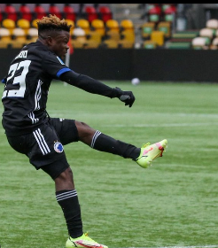 Super Eagles invitee Amoo makes his debut off the bench for FC Copenhagen vs Randers 