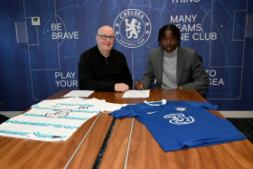 Official : Flying Eagles-eligible left-back signs new contract with Chelsea
