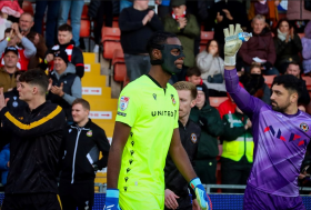 'Pulled off two really good saves' - Parkinson praises Arsenal loanee Okonkwo after 7th clean sheet 