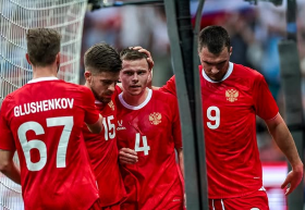 Russia striker praised by Eric Chelle reveals why he headed to dressing room after substitution v Nigeria