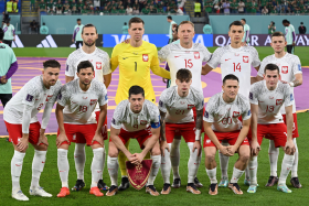 World Cup 2022 : Okocha reacts to Lewandowski's missed penalty in Poland's goalless draw v Mexico
