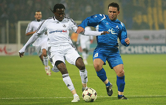 Exclusive: Slavia Sofia Offer VICTOR DENIRAN One-Year Extension