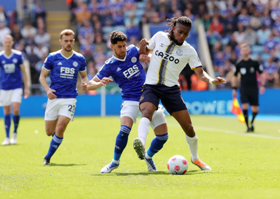 Wing-back Iwobi bags assist as Everton move out of the bottom three with win at Leicester City