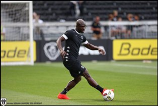 Nwakaeme Exposes SCO Angers Algerian Teammate: He Is Strong But Lacking Game Time