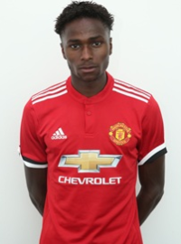 Nigerian Defender Rejoins Manchester United After Serious Knee Injury 