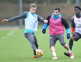  Who Is Tobi Omole? The Nigerian Defender Involved In Arsenal First Team Training Ahead Of Brighton Match 