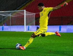 Freiburg coach vows to protect Bundesliga's youngest goalkeeper Atubolu after recent blunders