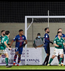  'An Unforgettable Experience'  - Teenage Striker Omoruyi Reacts To First Team Debut For Huesca