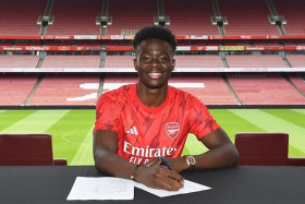 Official: Cap-tied England star of Nigerian descent signs new Arsenal deal 