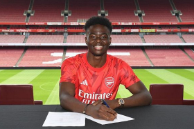Official: Cap-tied England star of Nigerian descent signs new Arsenal deal