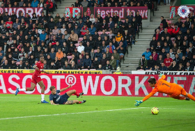 Liverpool Icon Gerrard Hails Super Eagles Hopeful After Unbelievable Goal In Europa League 